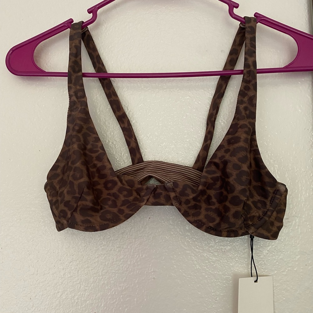 Acacia Geneva Top Medium in Javan NWT